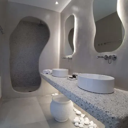Crystal Mare فندق 3*