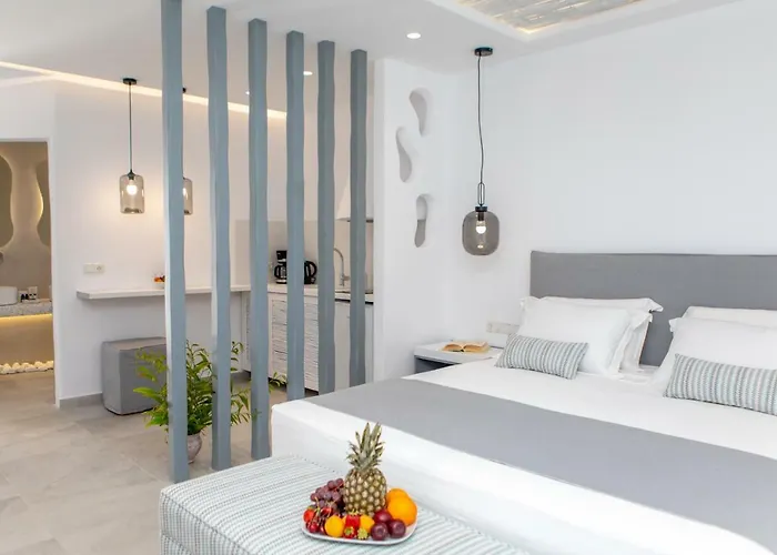 Crystal Mare Otel Naxos City