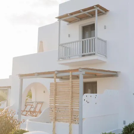 Crystal Mare Naxos City