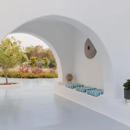 Crystal Mare Naxos City