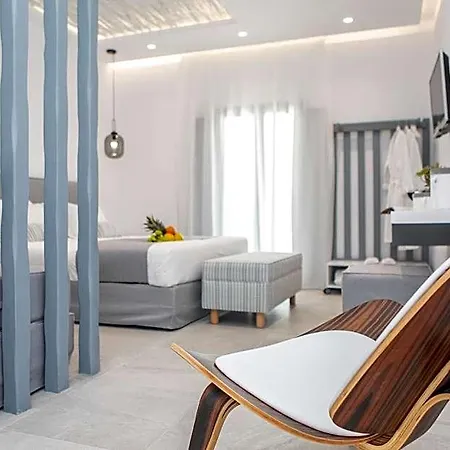 Crystal Mare Hotel