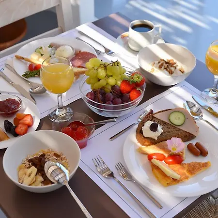 Crystal Mare Hotel 3*