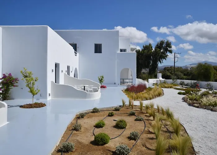 Crystal Mare Naxos City